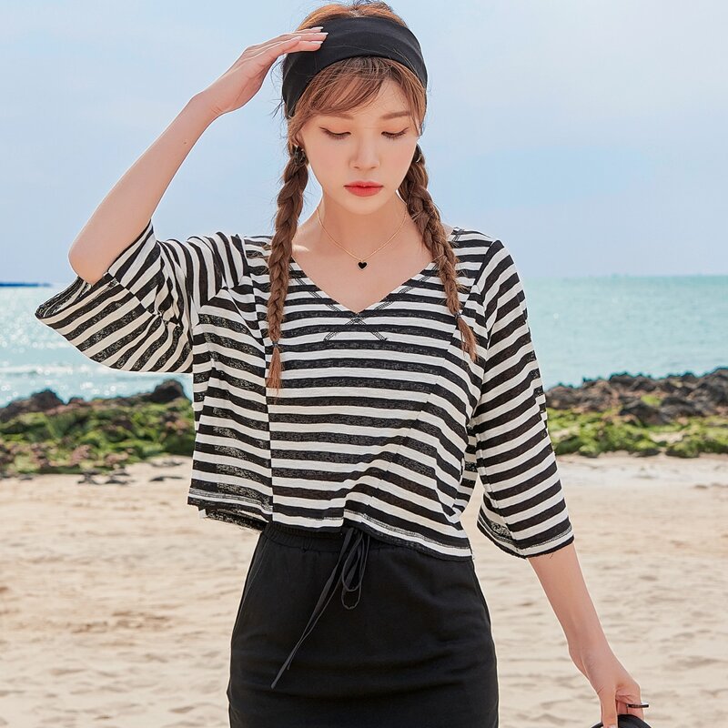 

Striped V-neck Crop Tee, Black and white