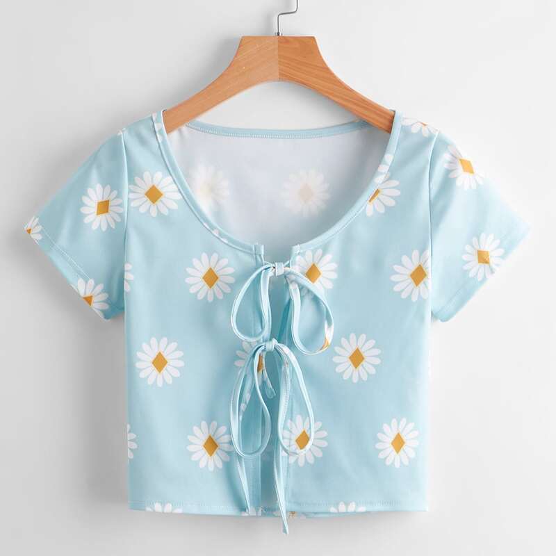 

Daisy Tie Front Top, Baby blue