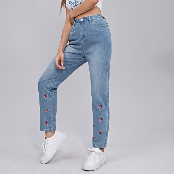 

High Waist Strawberry Embroidery Jeans, Medium wash
