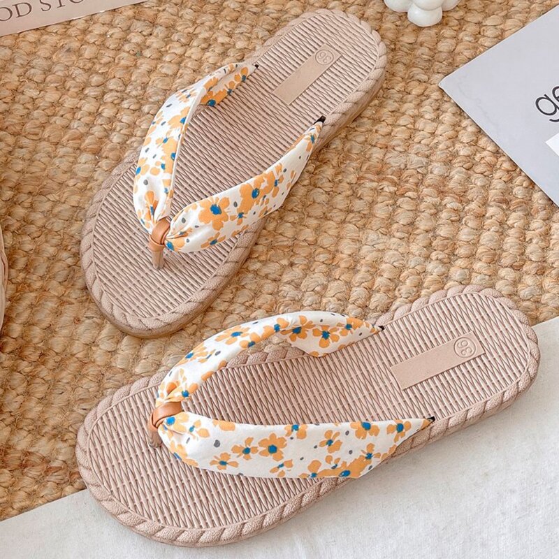 

Floral Thong Sandals, Multicolor