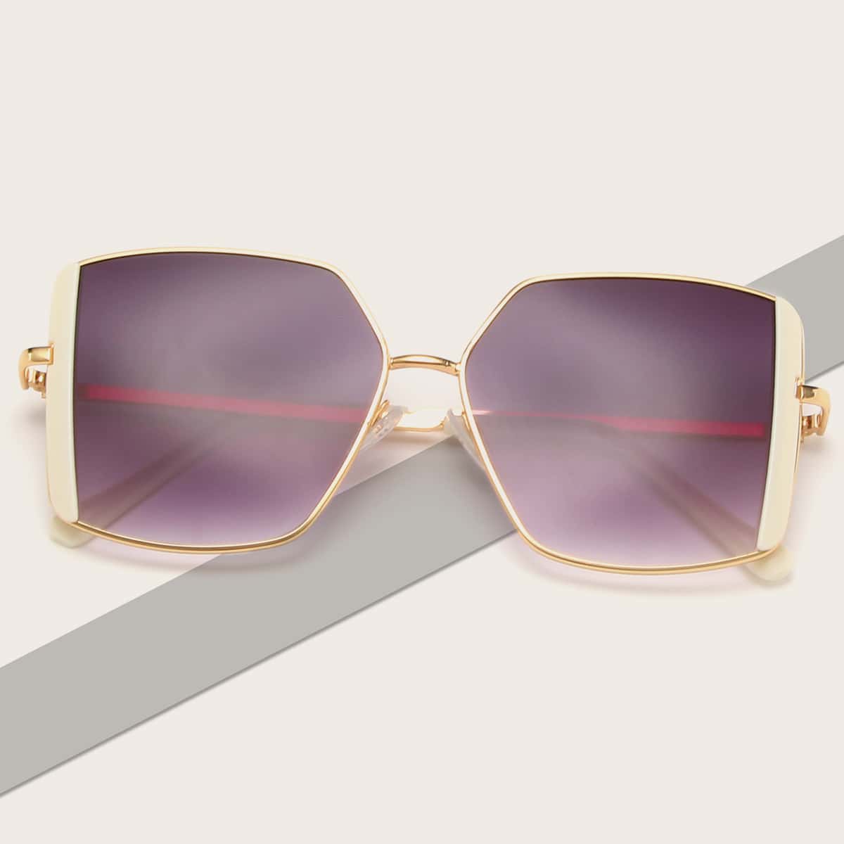 

Geometric Design Metal Frame Sunglasses