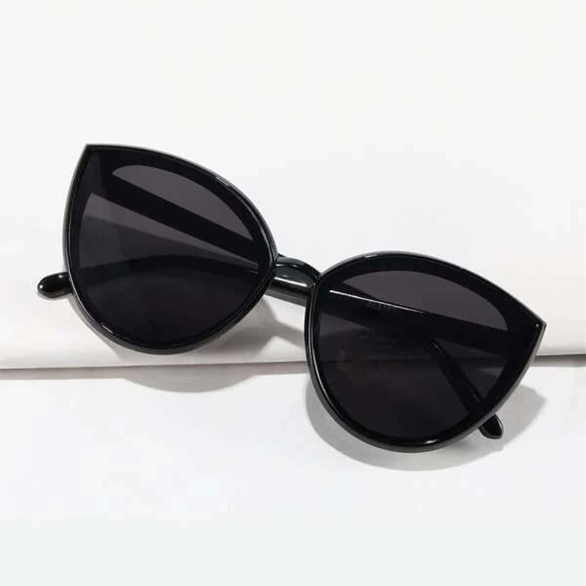

Cat Eye Sunglasses