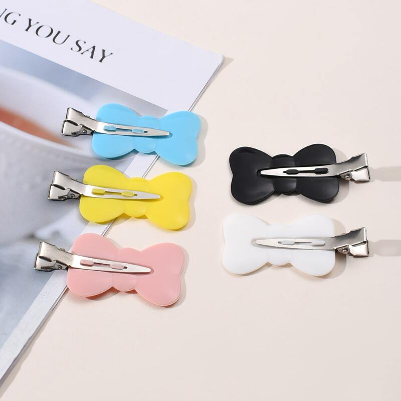 

Bow Design Alligator Clip, Multicolor
