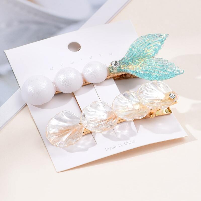 

2pcs Shell Charm Hair Clip, Multicolor