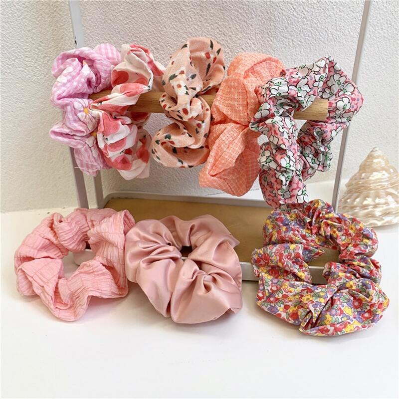

2pcs Random Floral Pattern Scrunchie, Multicolor