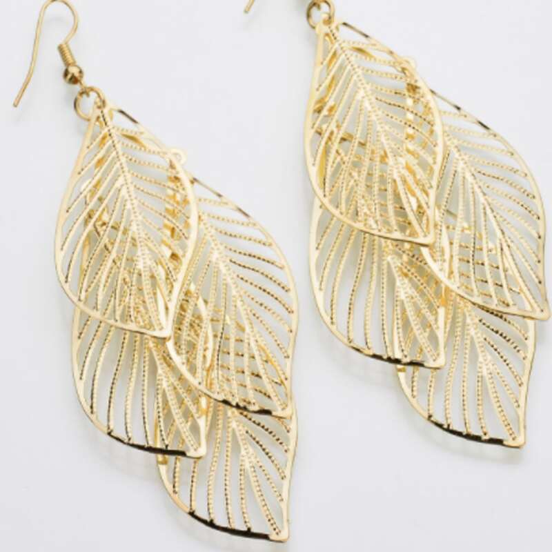 

Hollow Out Leaf Drop Earrings, Gold