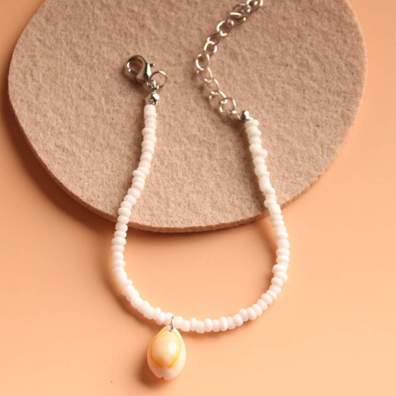 

Shell Decor Bracelet, White