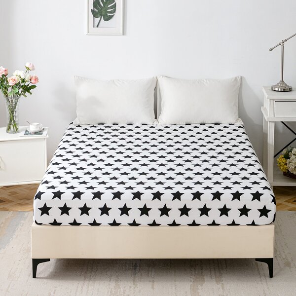 

Star Print Fitted Sheet, Black and white