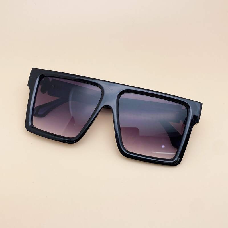 

Square Frame Sunglasses