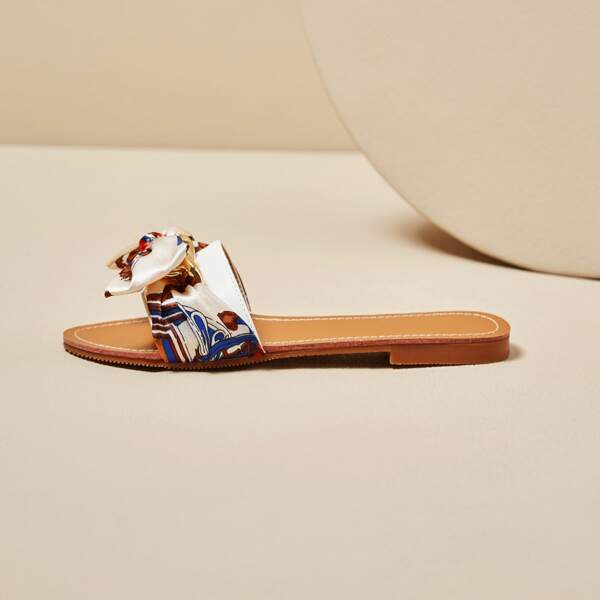 

Bow Decor Slide Sandals, White