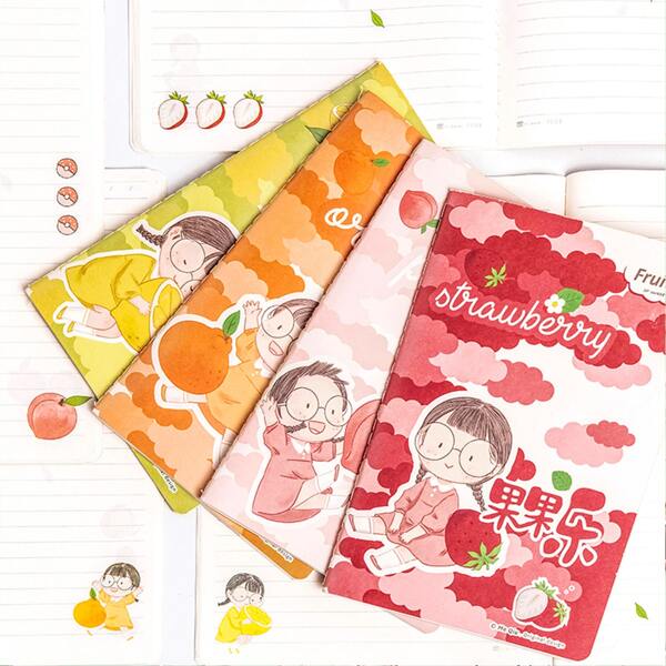 

1pc Cartoon Graphic Random Notebook, Multicolor