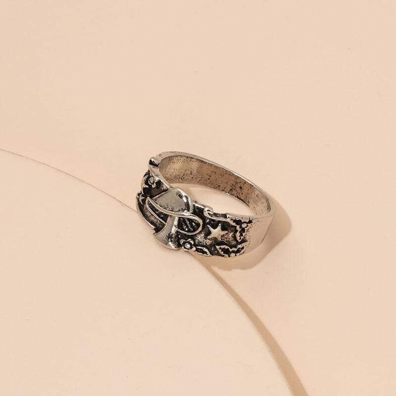 

Mushroom Engraved Decor Ring, Silver