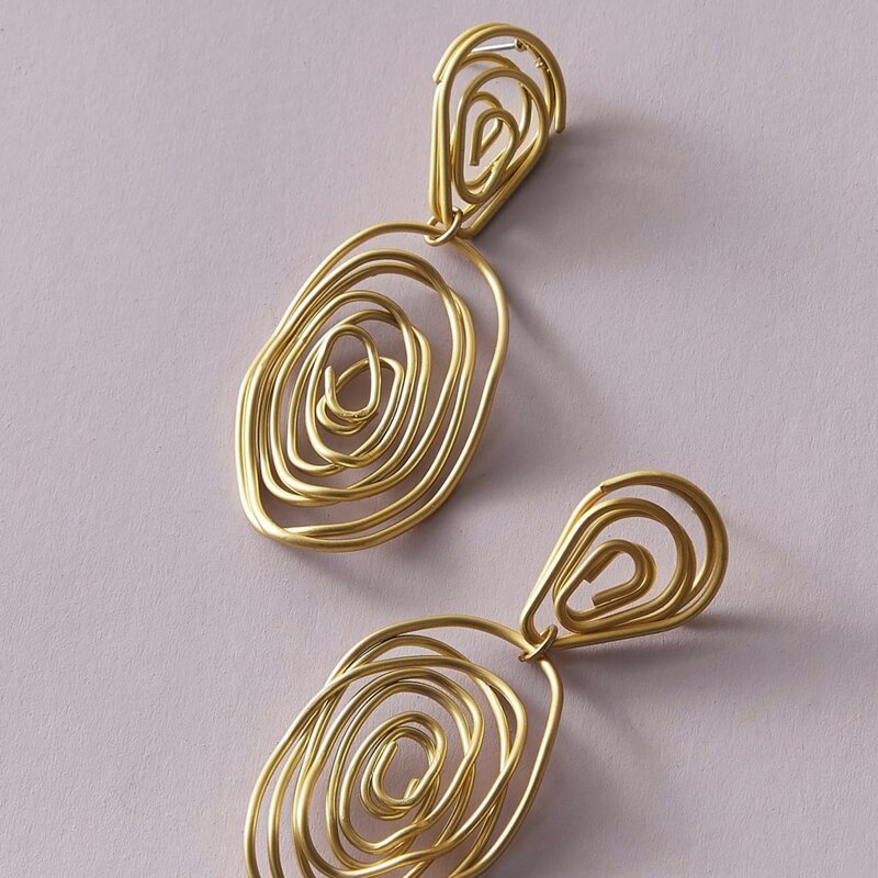 

Hollow Out Drop Earrings, Gold