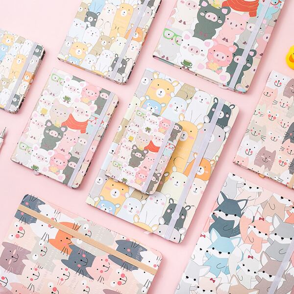 

1pc Cartoon Graphic Random Notebook, Multicolor