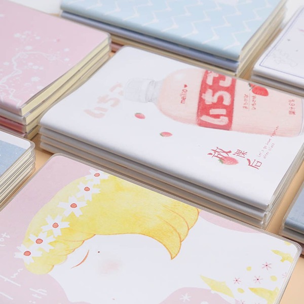 

1pc Cartoon Graphic Random Notebook, Multicolor