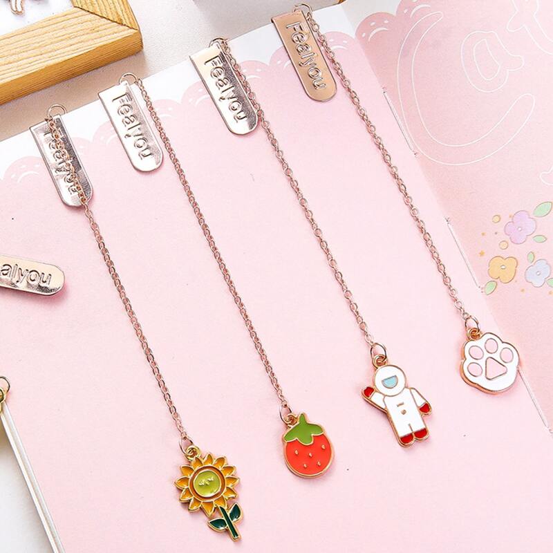 

1pc Cartoon Pendant Random Bookmark, Multicolor