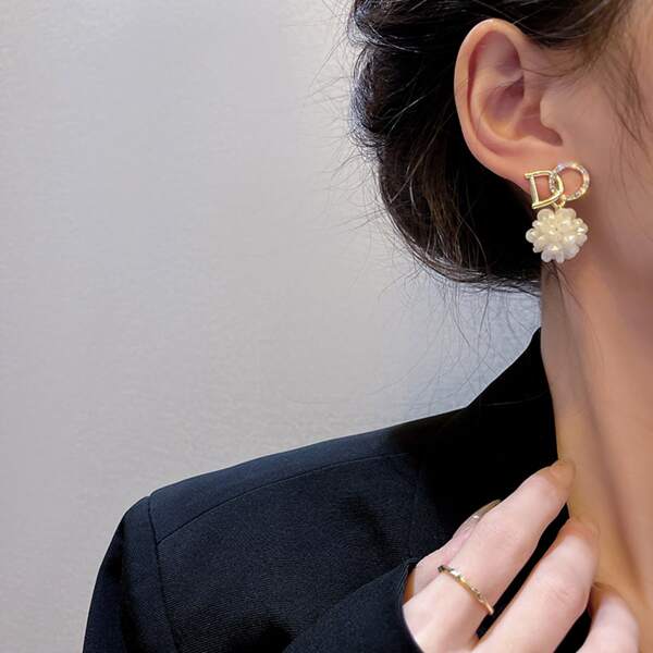 

Letter Decor Drop Earrings, Gold