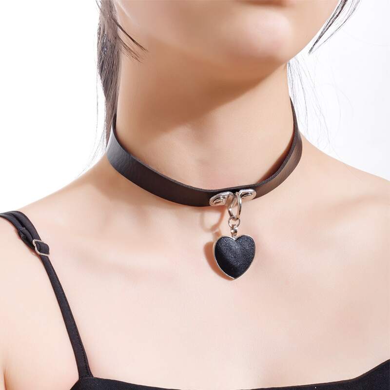 

Heart Chain Choker, Black