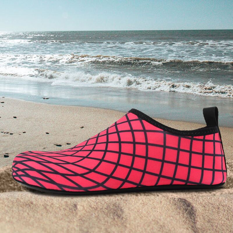 

Spider Web Pattern Slip On Water Shoes, Red