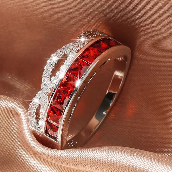

Zircon Decor Ring, Silver