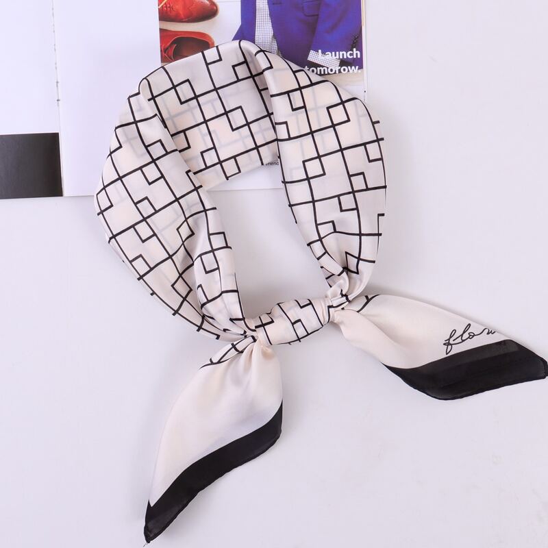

Geometric Pattern Scarf, Multicolor
