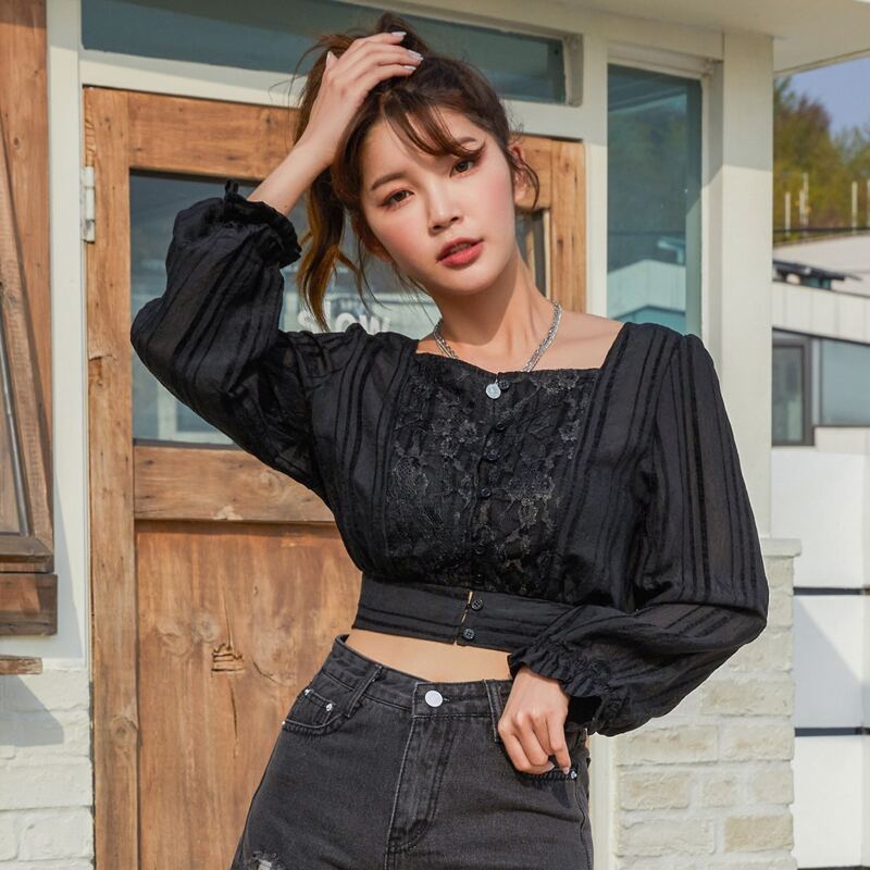 

Contrast Lace Button Front Crop Blouse, Black
