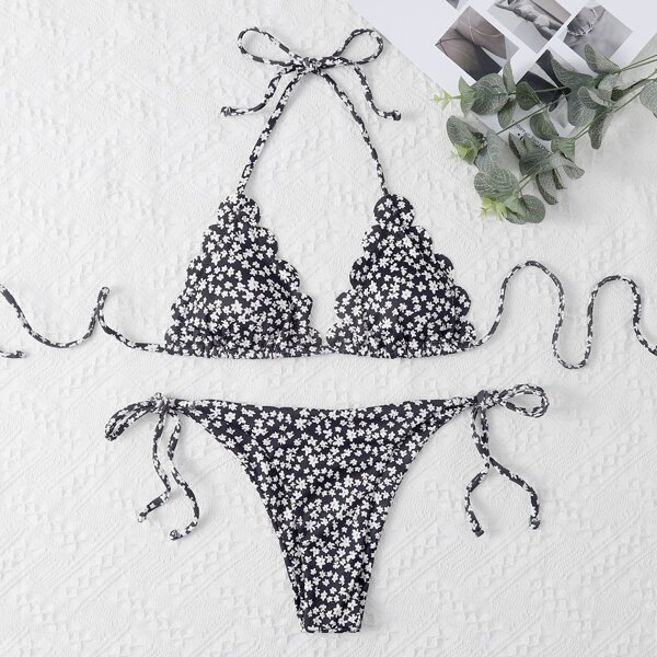 

Ditsy Floral Scallop Trim Triangle Bikini Swimsuit, Black and white