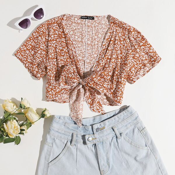 

Tie Front Ditsy Floral Top, Multicolor