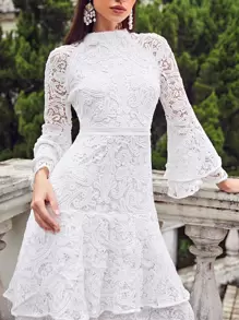 Modelyn 鐘形袖多層荷葉邊下擺緹花蕾絲連衣裙 - 白色 - 查看 4