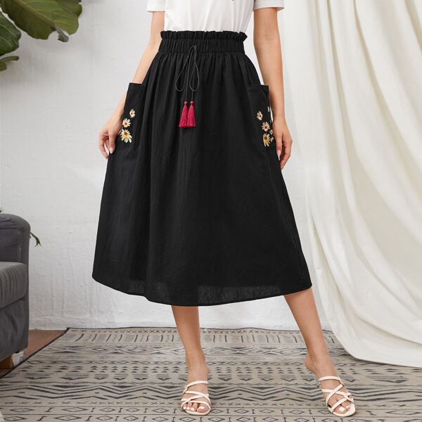 

Tassel Tie Waist Floral Embroidery Patch Pocket Skirt, Black