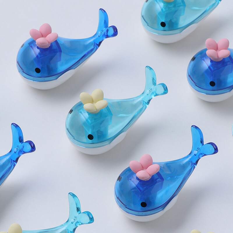 

1pc Whale Shaped Pencil Sharpener, Blue