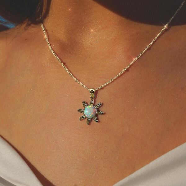 

Flower Charm Necklace, Gold
