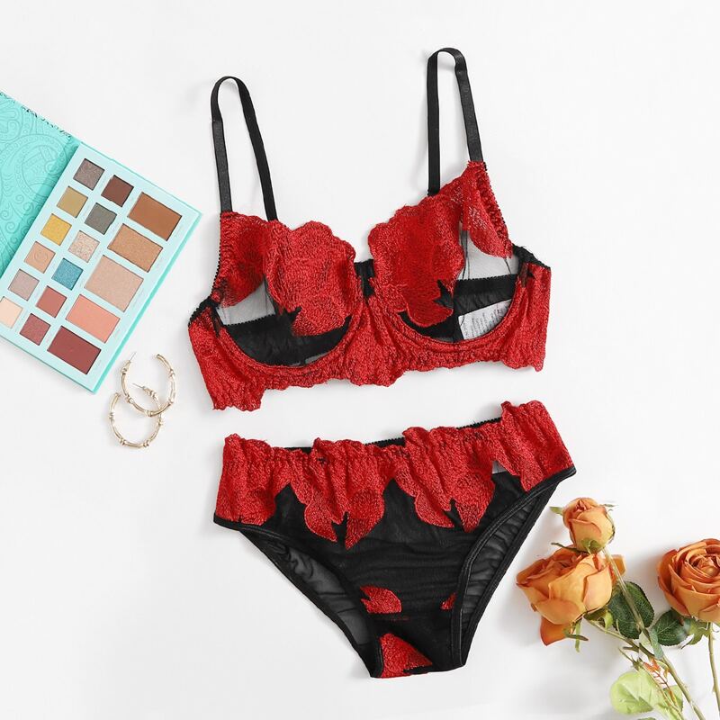 

Embroidered Mesh Underwire Lingerie Set, Multicolor
