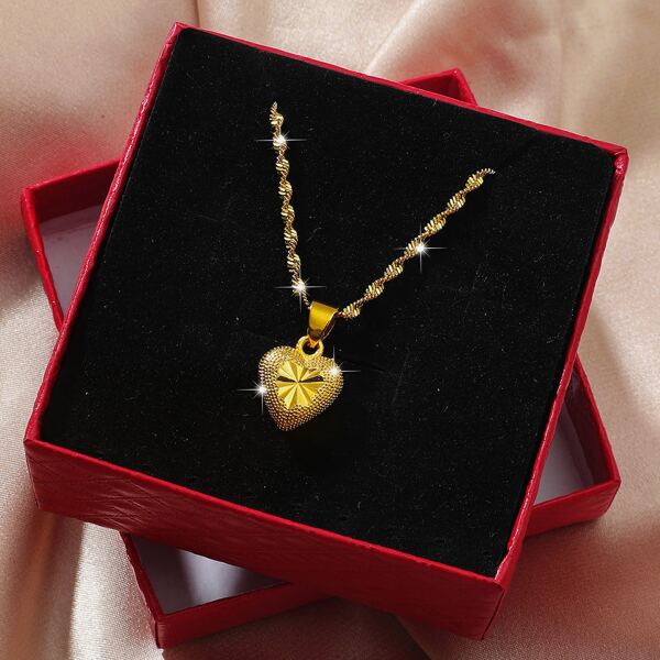 

Heart Charm Necklace, Gold