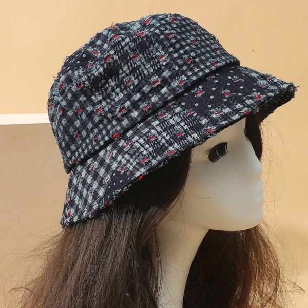 

Plaid Print Bucket Hat, Blue