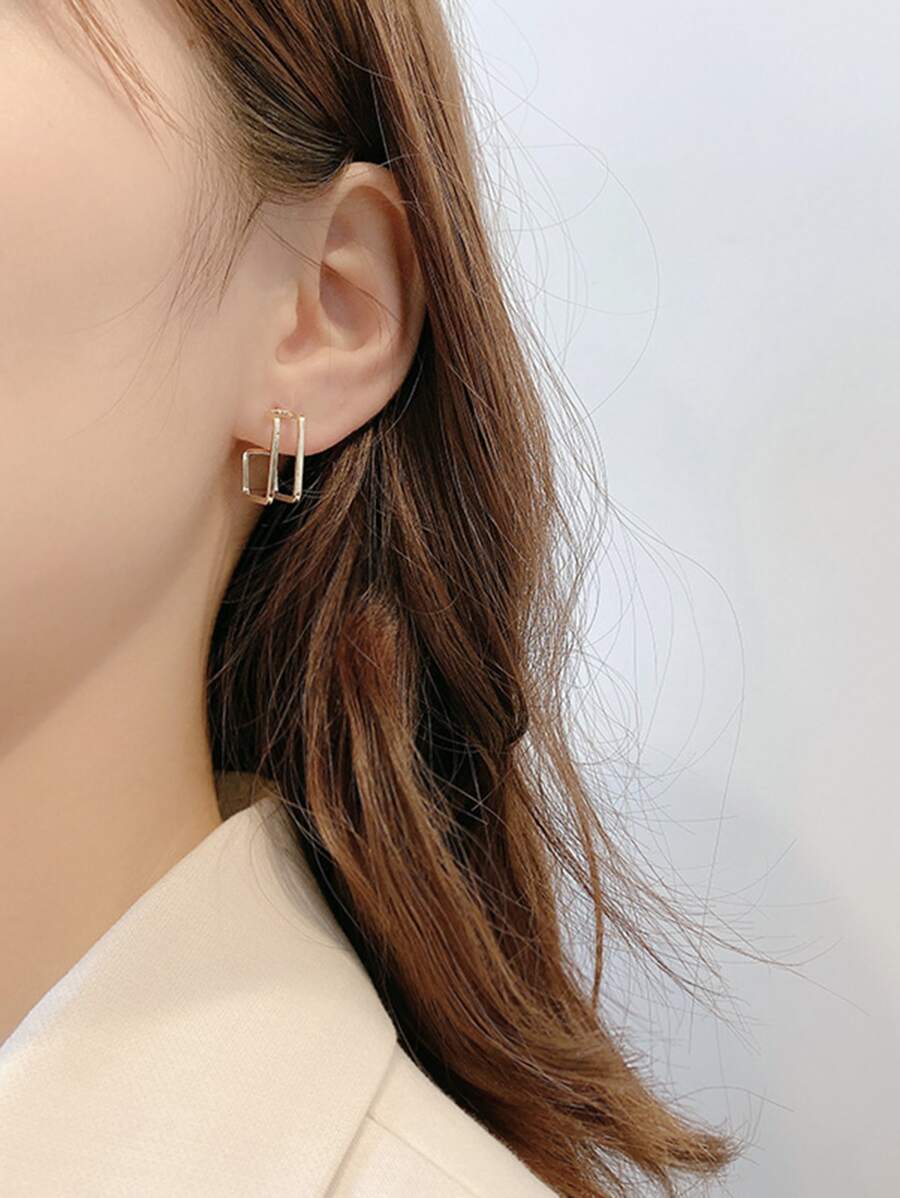 Hollow Out Earrings - Yellow Gold - View 1