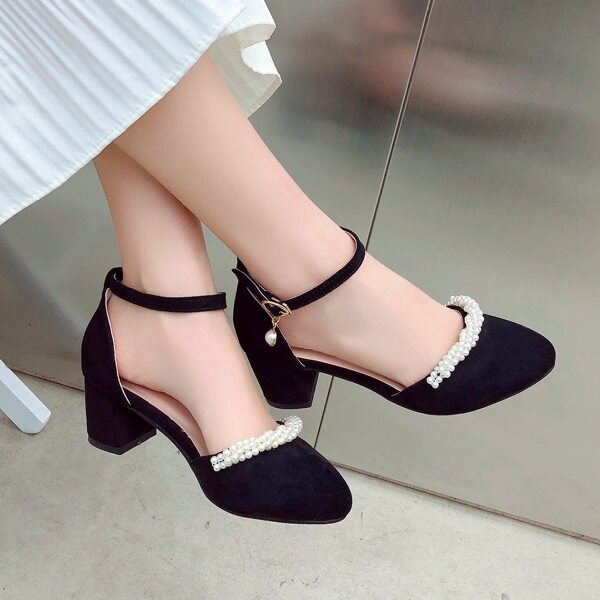 

Faux Pearl Decor Chunky Pumps, Black