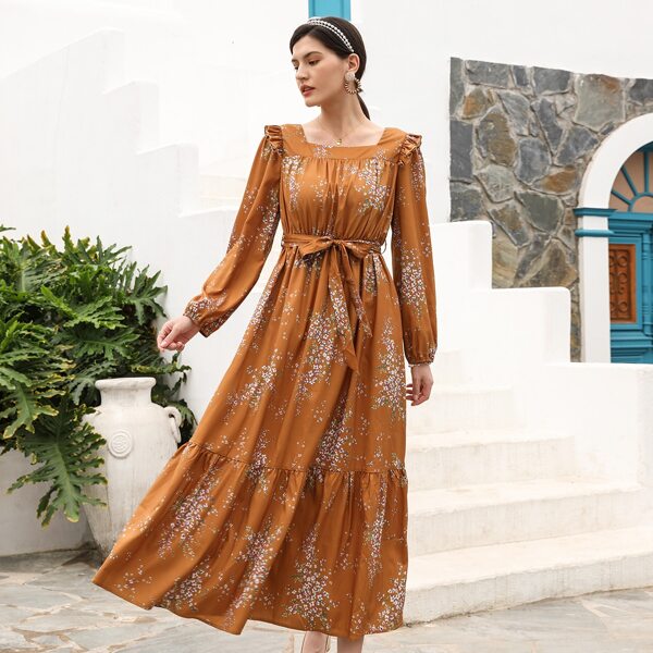 

Платье с поясом, квадратным воротником и цветочным принтом, Коричневые