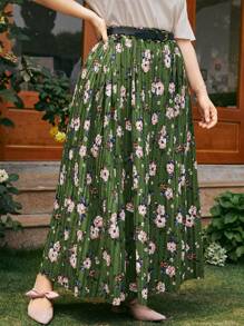 Plus Allover Floral Pleated  Skirt Without Belt - Green - View 5