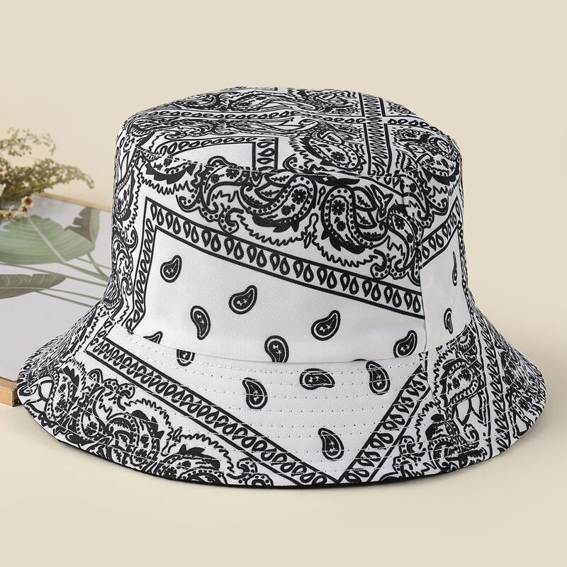 

Paisley Pattern Bucket Hat, Black and white