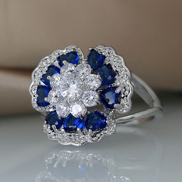 

Zircon Decor Ring, Multicolor