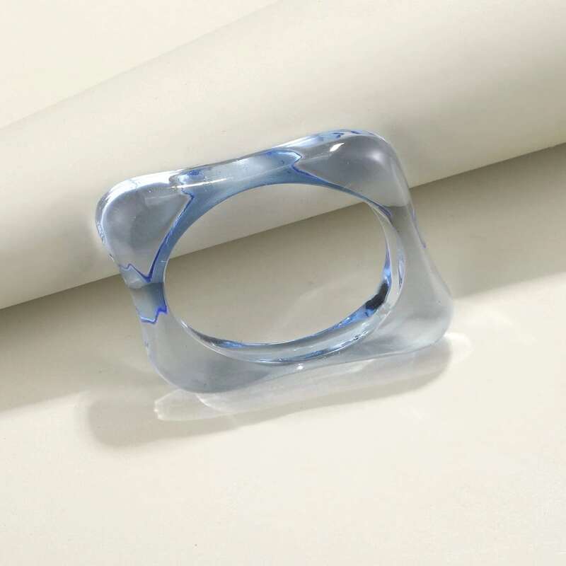 

1pc Clear Resin Ring, Baby blue