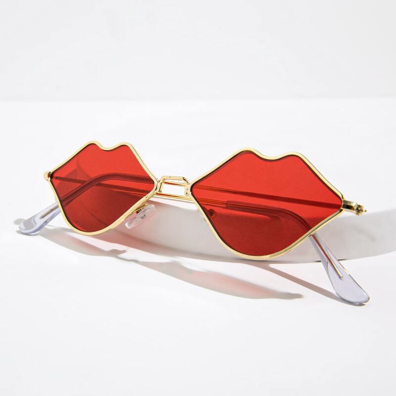 

Lip Shaped Frame Sunglasses