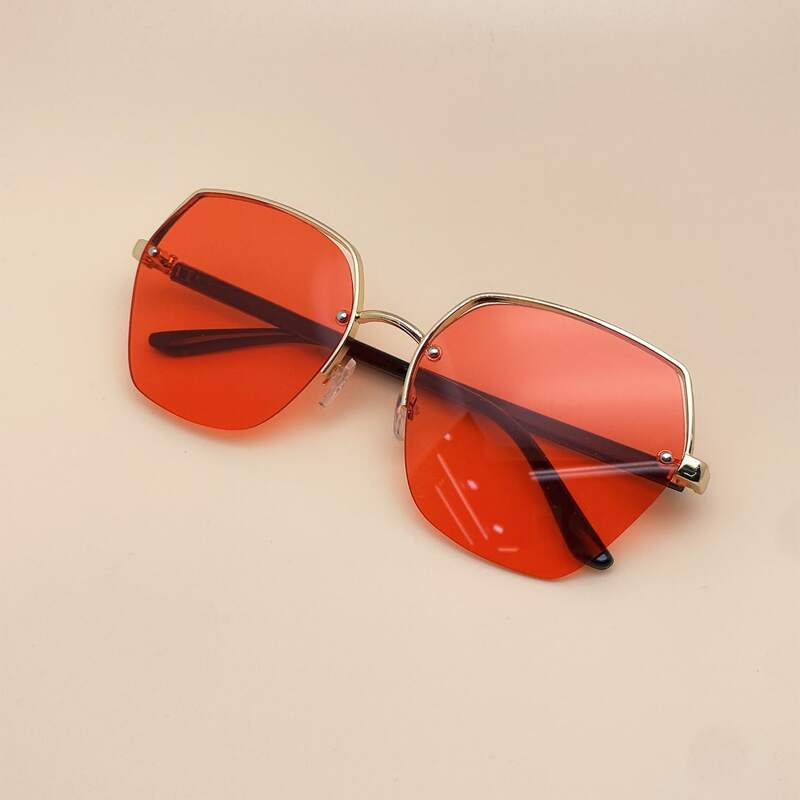 

Metal Frame Sunglasses