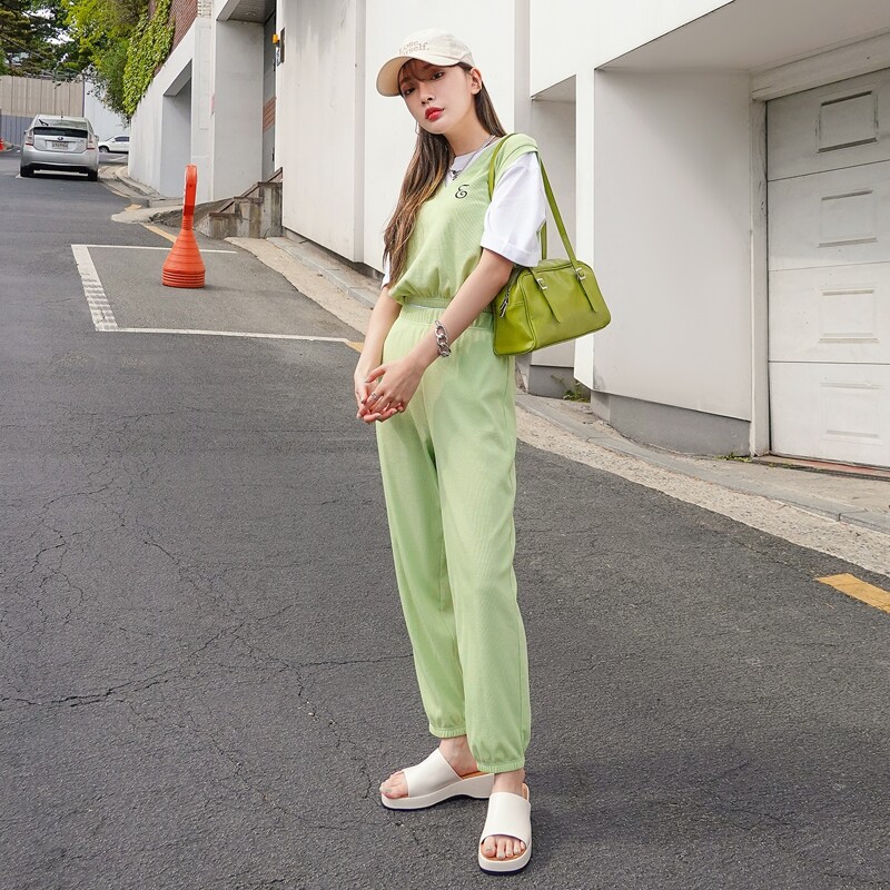 

Graphic Print Vest Top With Sweatpants, Green