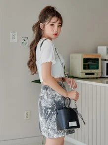 DAZY 小褶邊字母圖案T恤