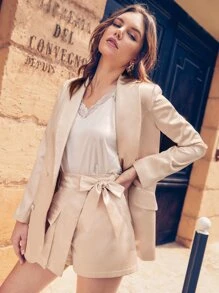 Amiko 翻領翻蓋細節西裝外套和短褲套裝 - 香檳色 - 查看 3