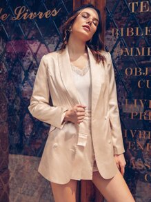 Amiko 翻領翻蓋細節西裝外套和短褲套裝 - 香檳色 - 查看 4