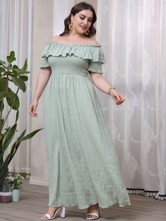 فستان باردو بصدر مدرز مقلم بكشكش مقاس كبير