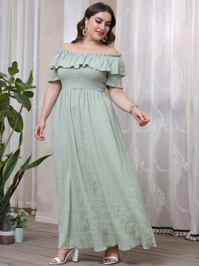 فستان باردو بصدر مدرز مقلم بكشكش مقاس كبير